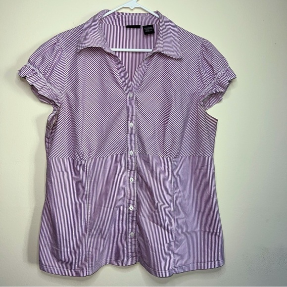 Torrid Lavender and White Thin Striped Cap ruffle Sleeved Button Down Blouse 2 - Picture 7 of 8